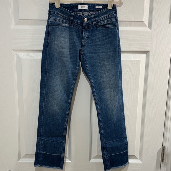 Closed Dark Blue Ankle Jeans
Made in Italy - Picture 1 of 3